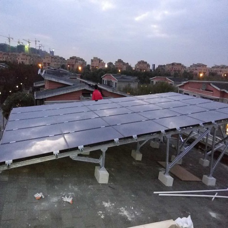 استخدام المنزل 2KW خارج نظام الطاقة الشمسية الشبكة في الصين