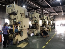 محطة إنتاج آلة القطع